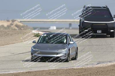 media/Oct-19-2025-Speed Ventures (Sun) [[a6e7fe67be]]/TC B/Session 2 (Outside Grapevine)/